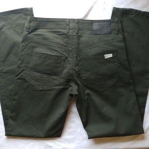 Zumiez Matix Gripper Slim Straight Army Green